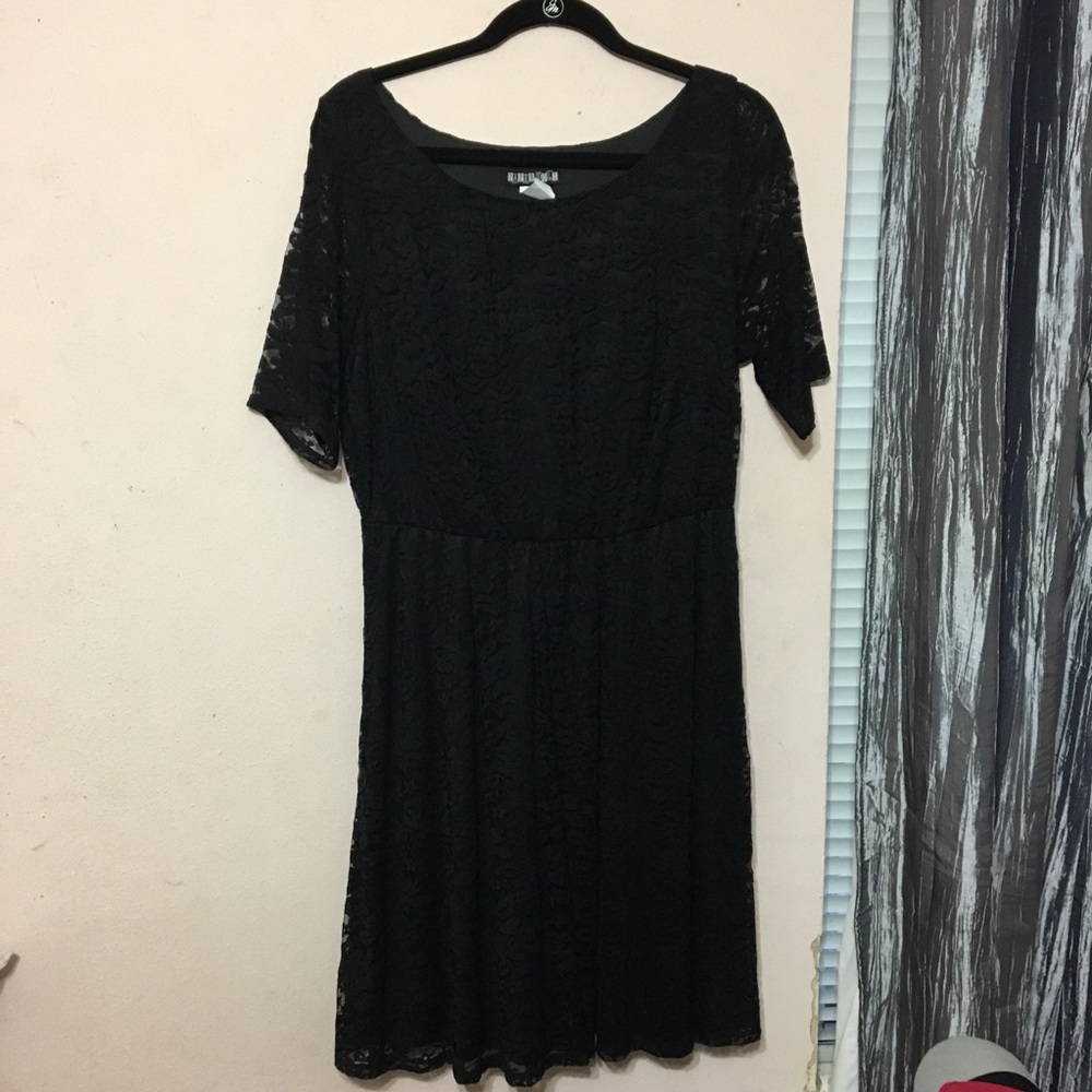 Black lace dress